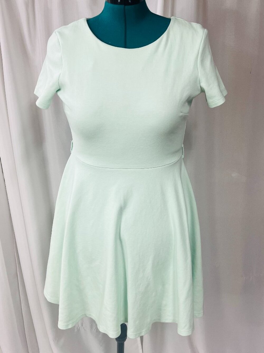 H&M Light Mint Skater Dress Cap Sleeves Size Large